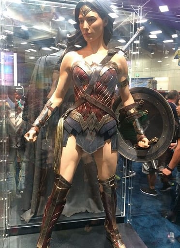 Rumored Wonder Woman Costume Look In Batman V. Superman: Dawn Of Justice